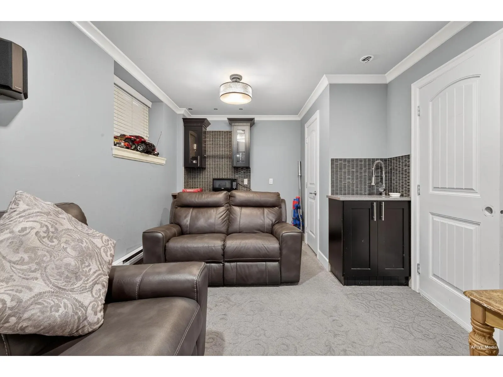 Avenue 17372 64A AVENUE