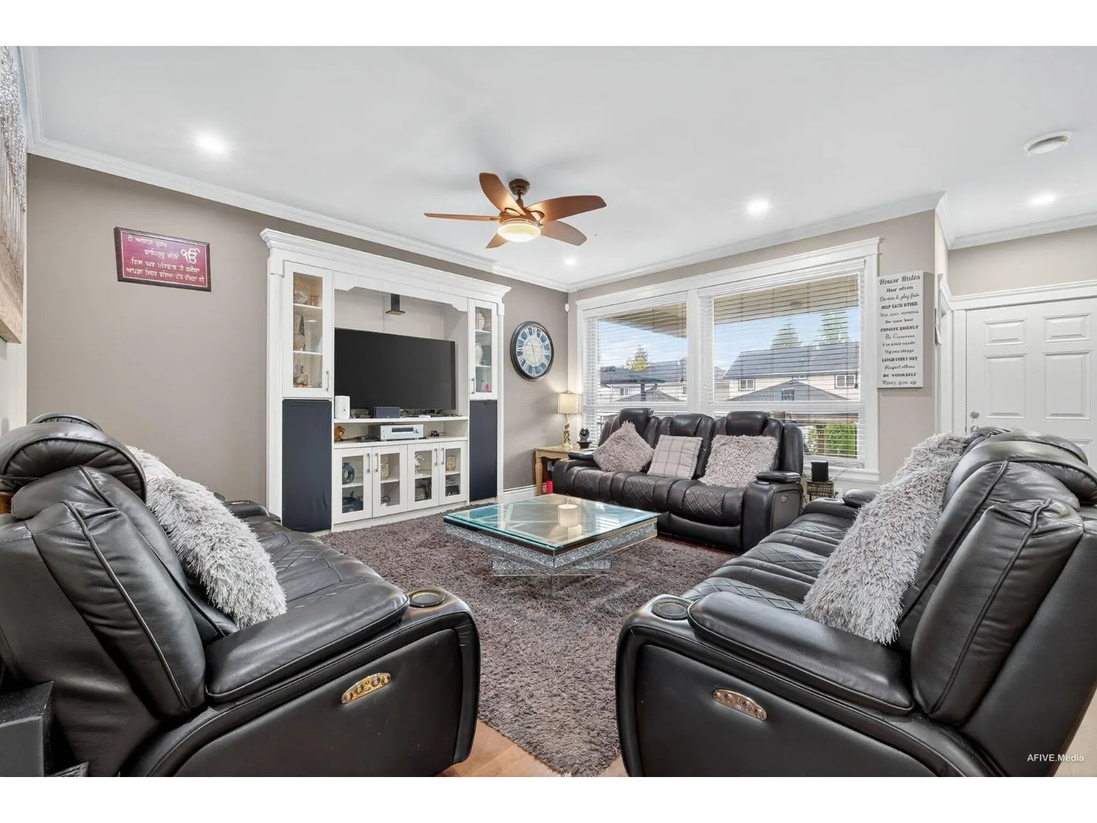 Avenue 17372 64A AVENUE