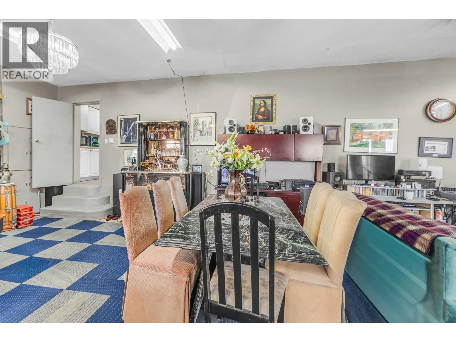 2141 MARINE WAY