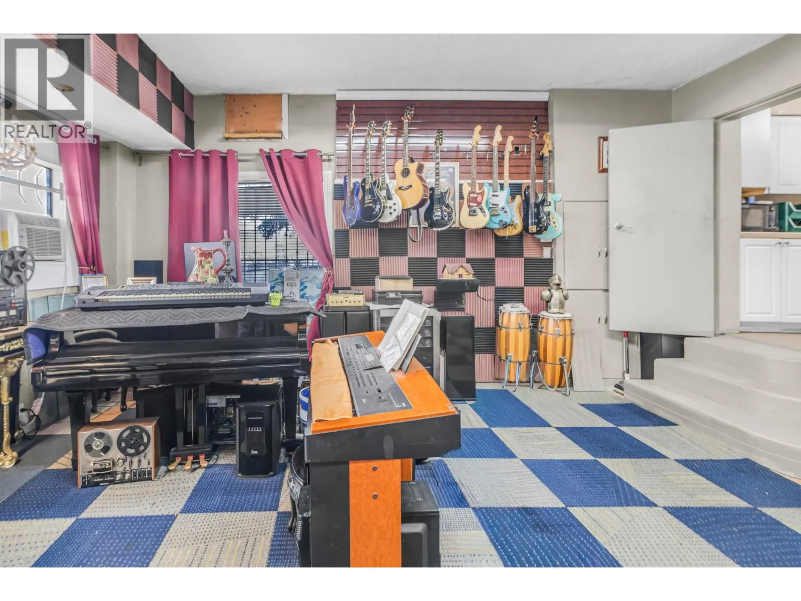2141 MARINE WAY