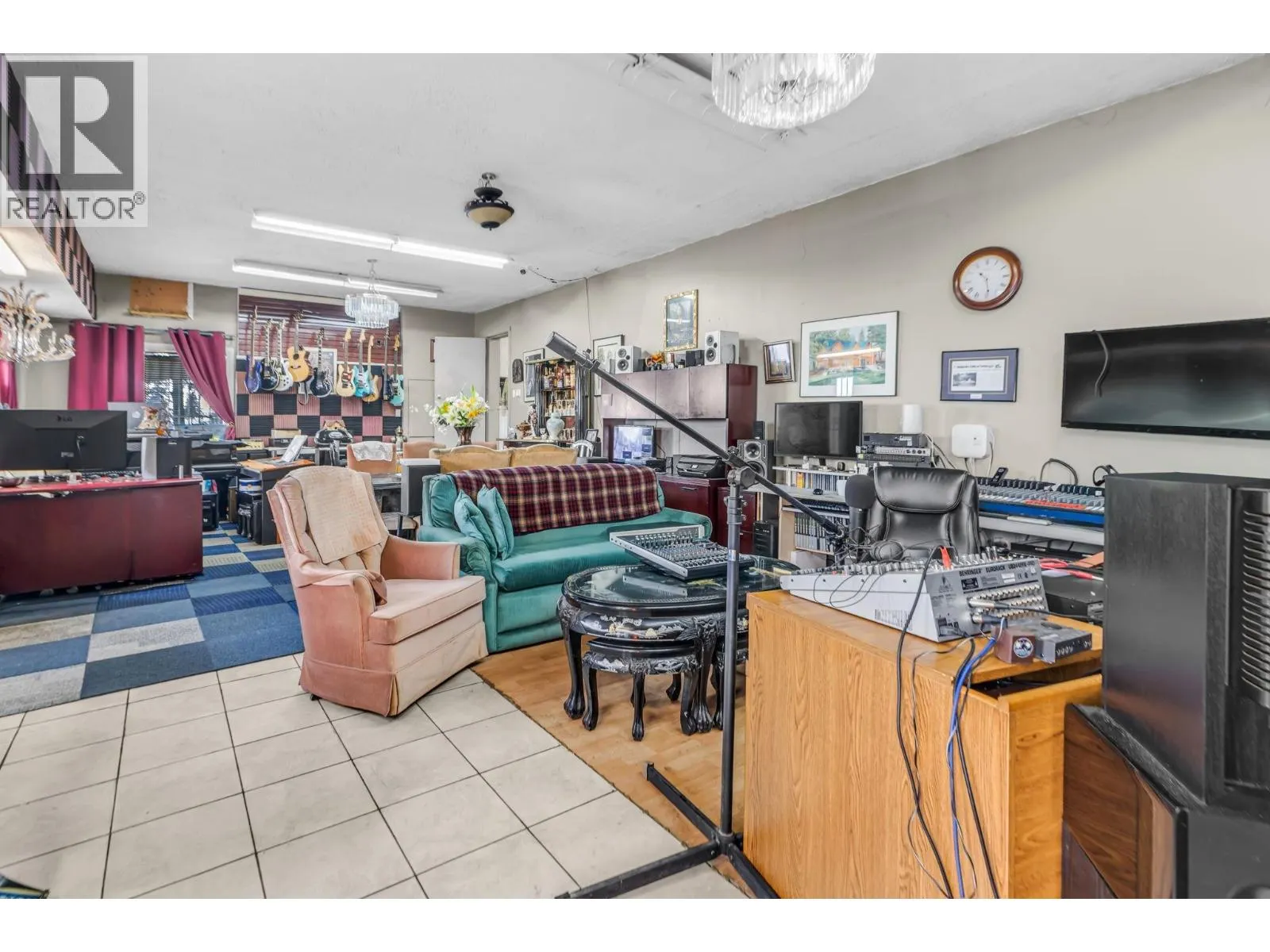 2141 MARINE WAY