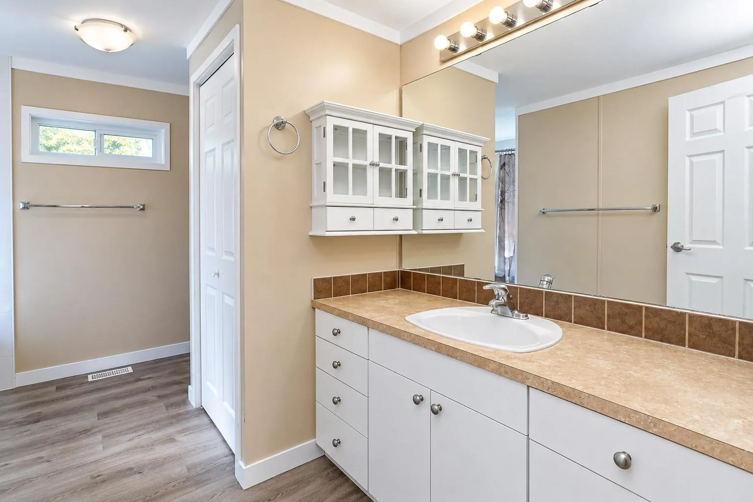 91 41168 LOUGHEED HIGHWAY