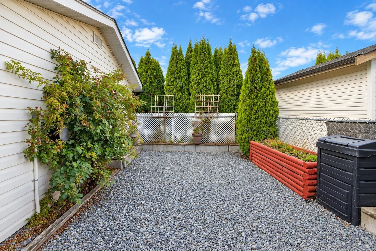 91 41168 LOUGHEED HIGHWAY