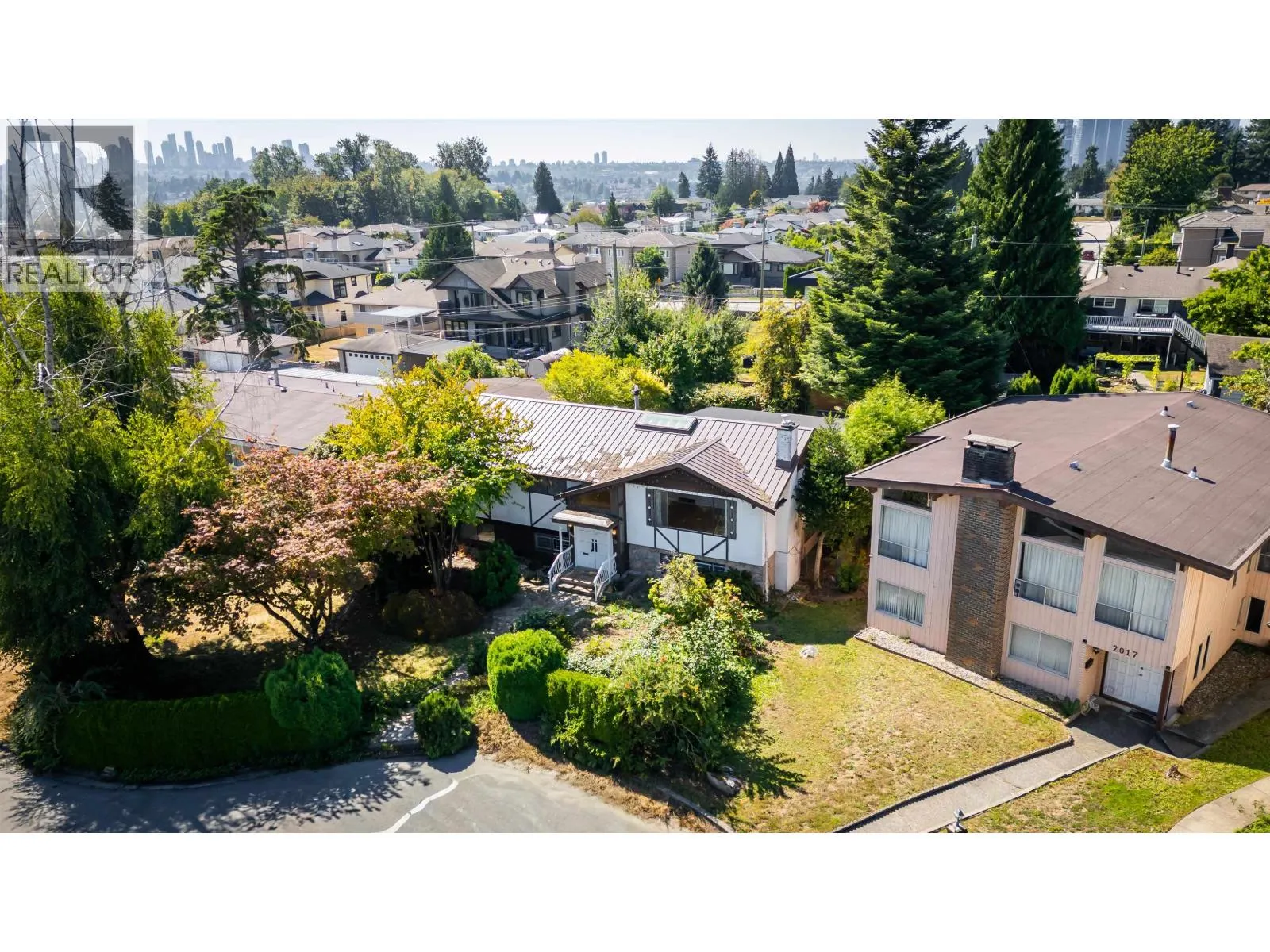 2019 PAULUS CRESCENT