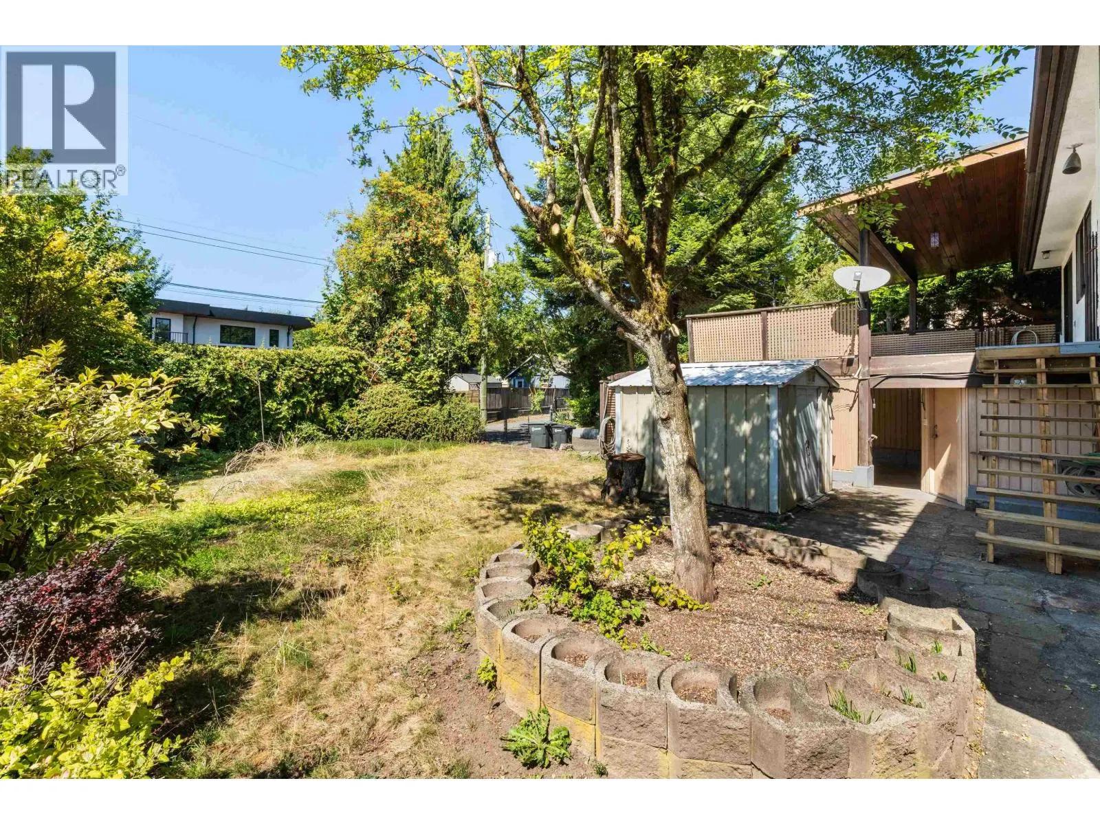 2019 PAULUS CRESCENT