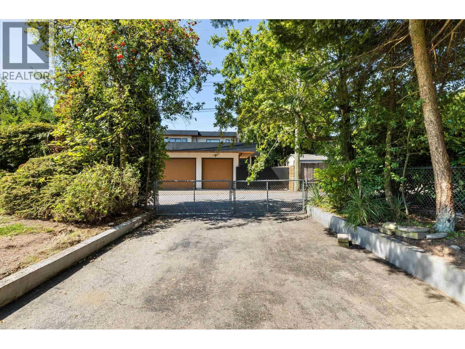 2019 PAULUS CRESCENT