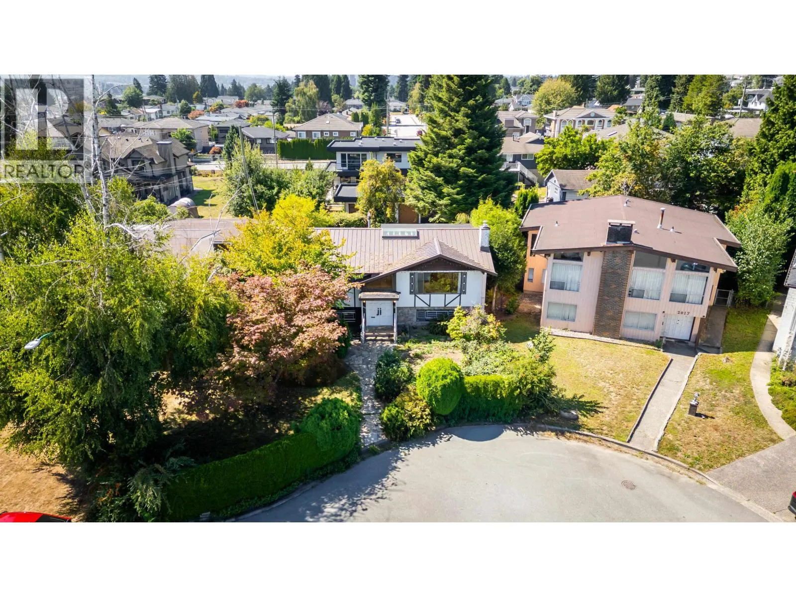 2019 PAULUS CRESCENT