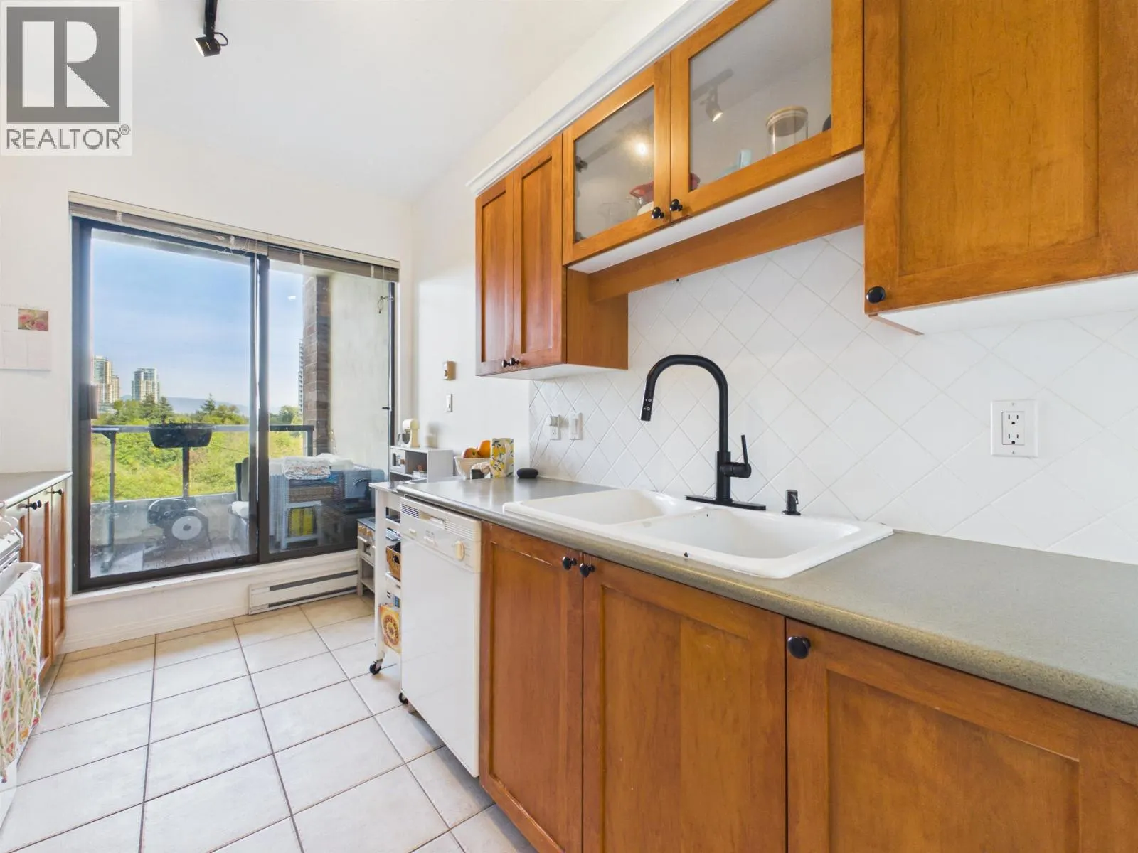 1003 6837 STATION HILL DRIVE