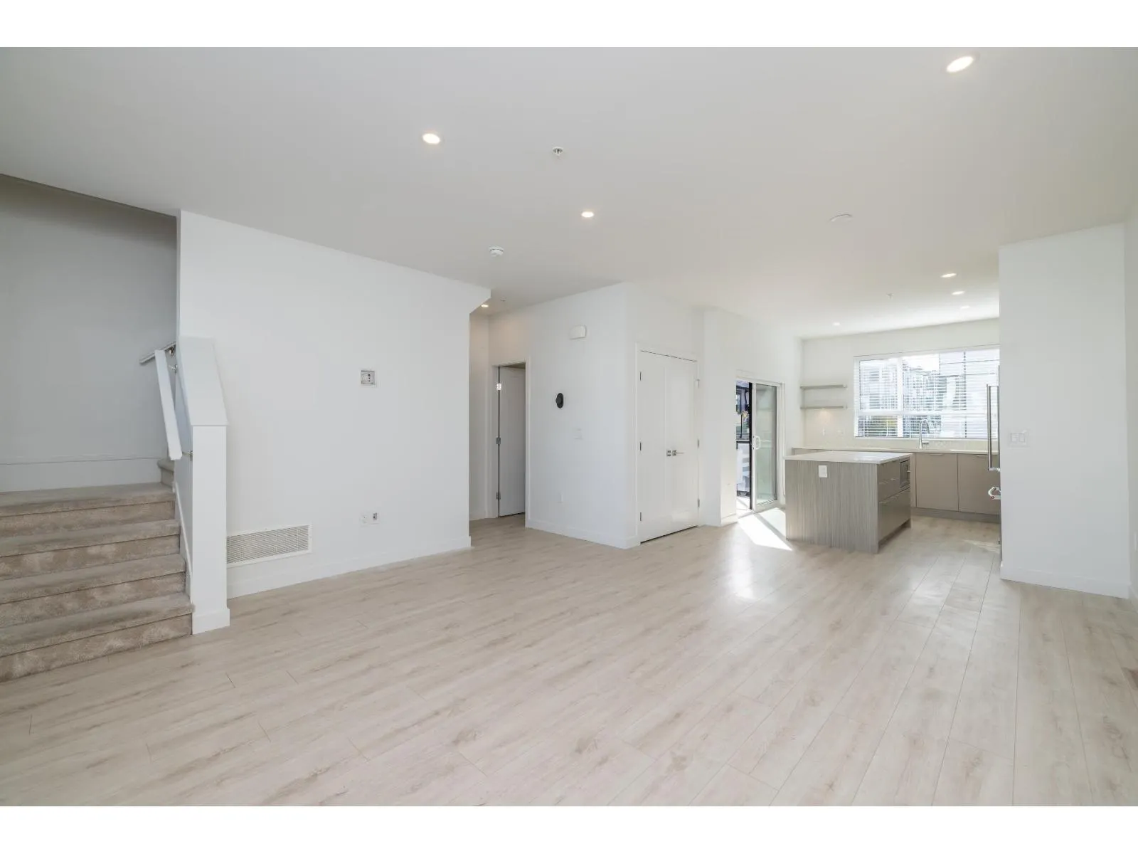 105 20150 81 AVENUE