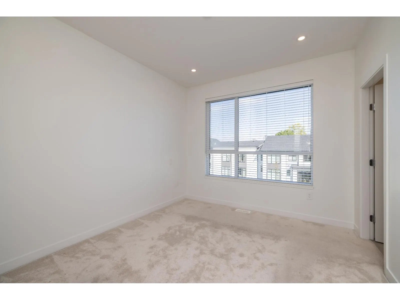 105 20150 81 AVENUE