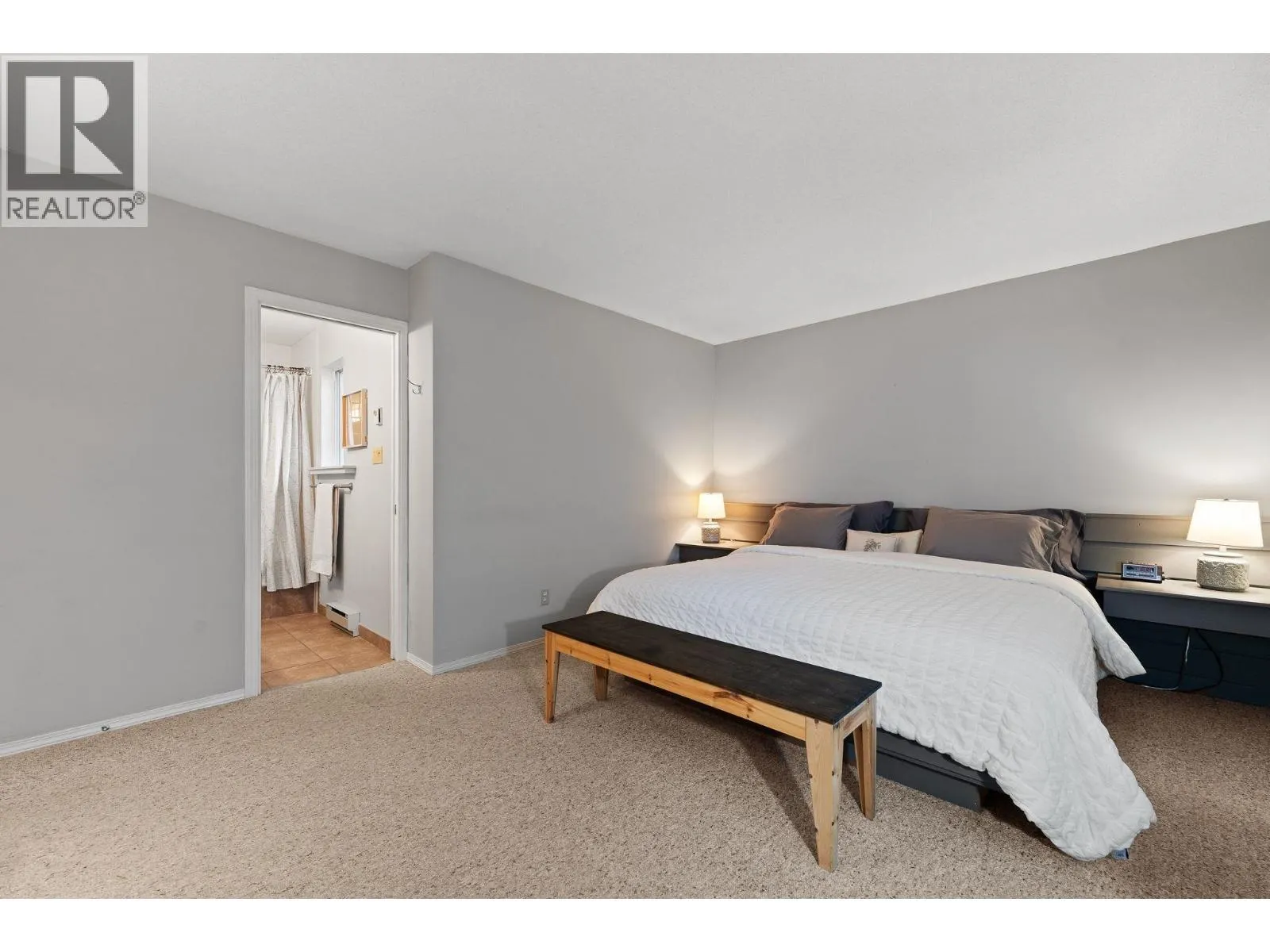 2894 MOUNT SEYMOUR PARKWAY