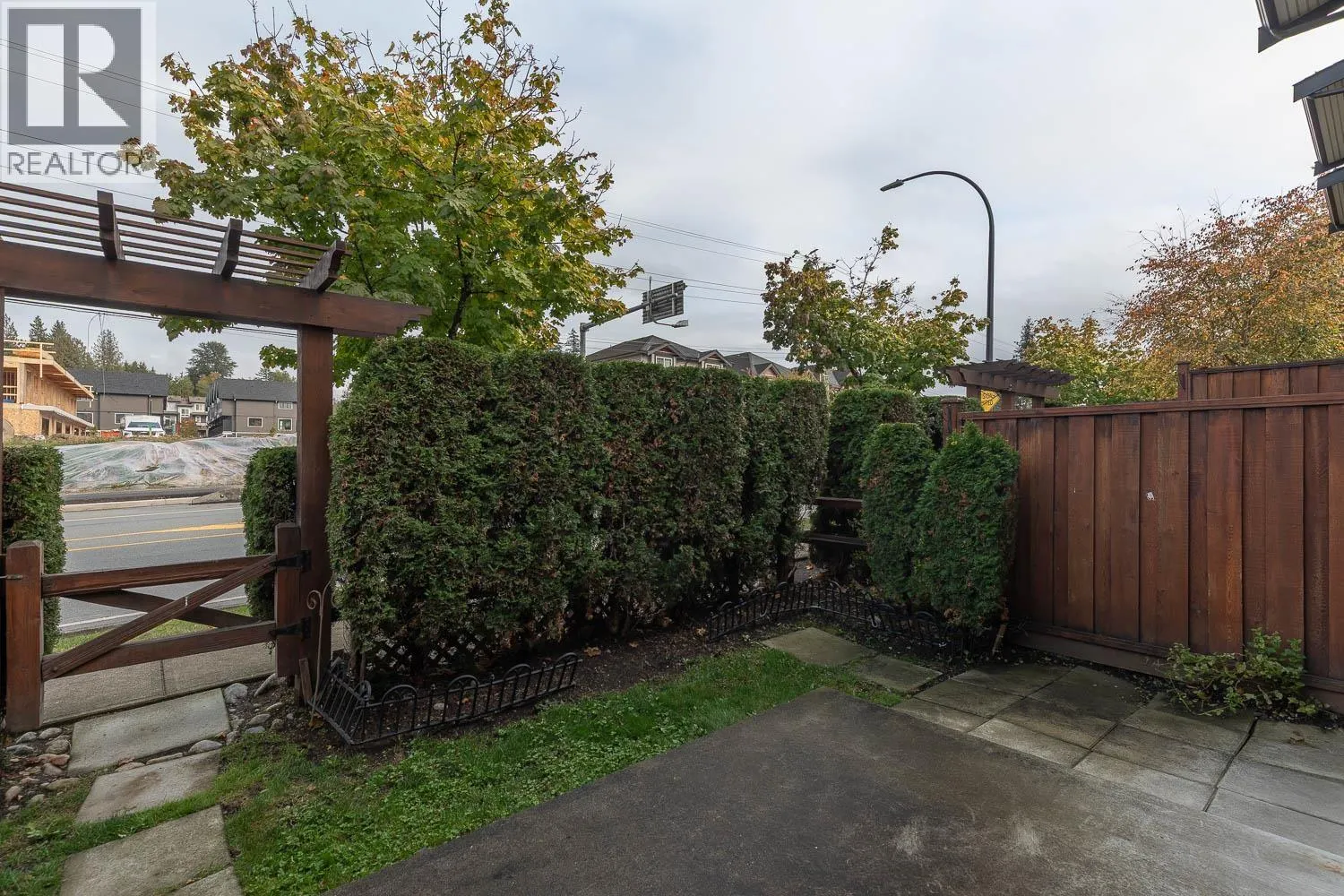 11 23986 104 AVENUE
