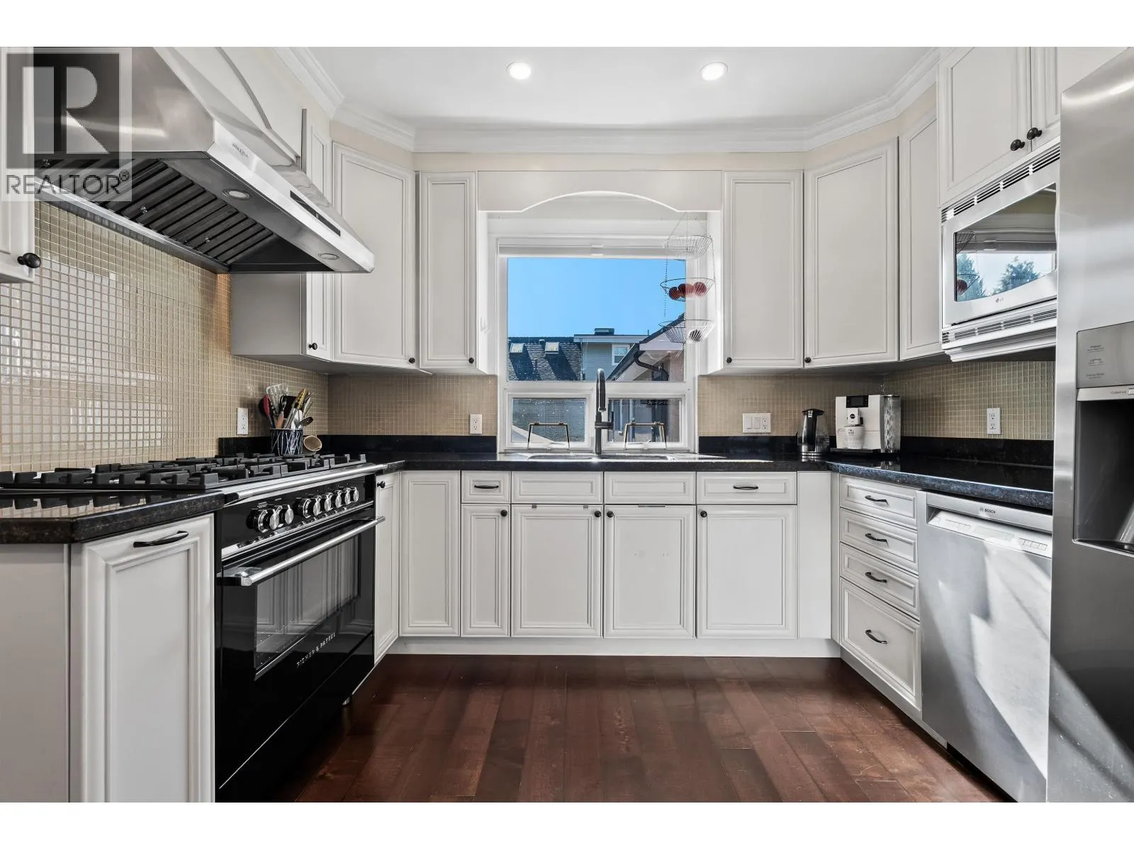 617 FIFTH STREET