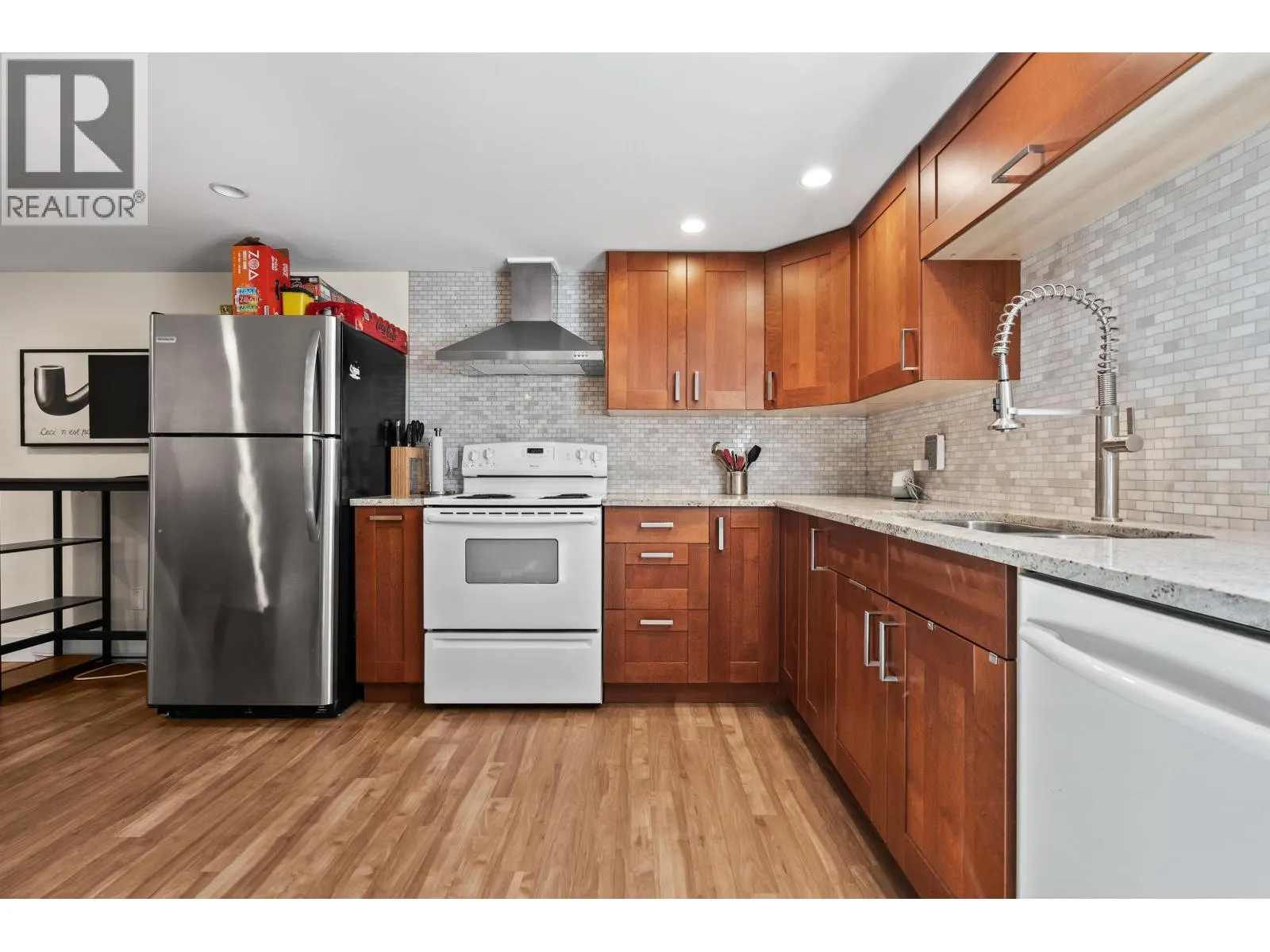 617 FIFTH STREET