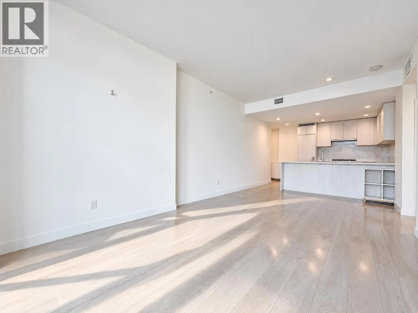 401 5051 IMPERIAL STREET