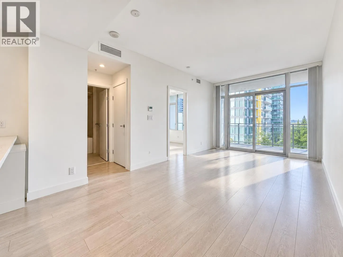 401 5051 IMPERIAL STREET