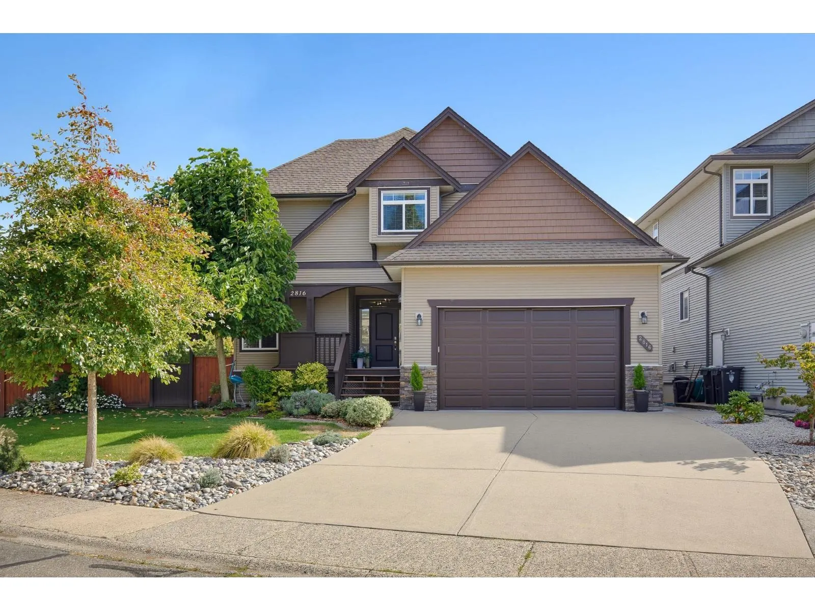2816 WOODLAND DRIVE