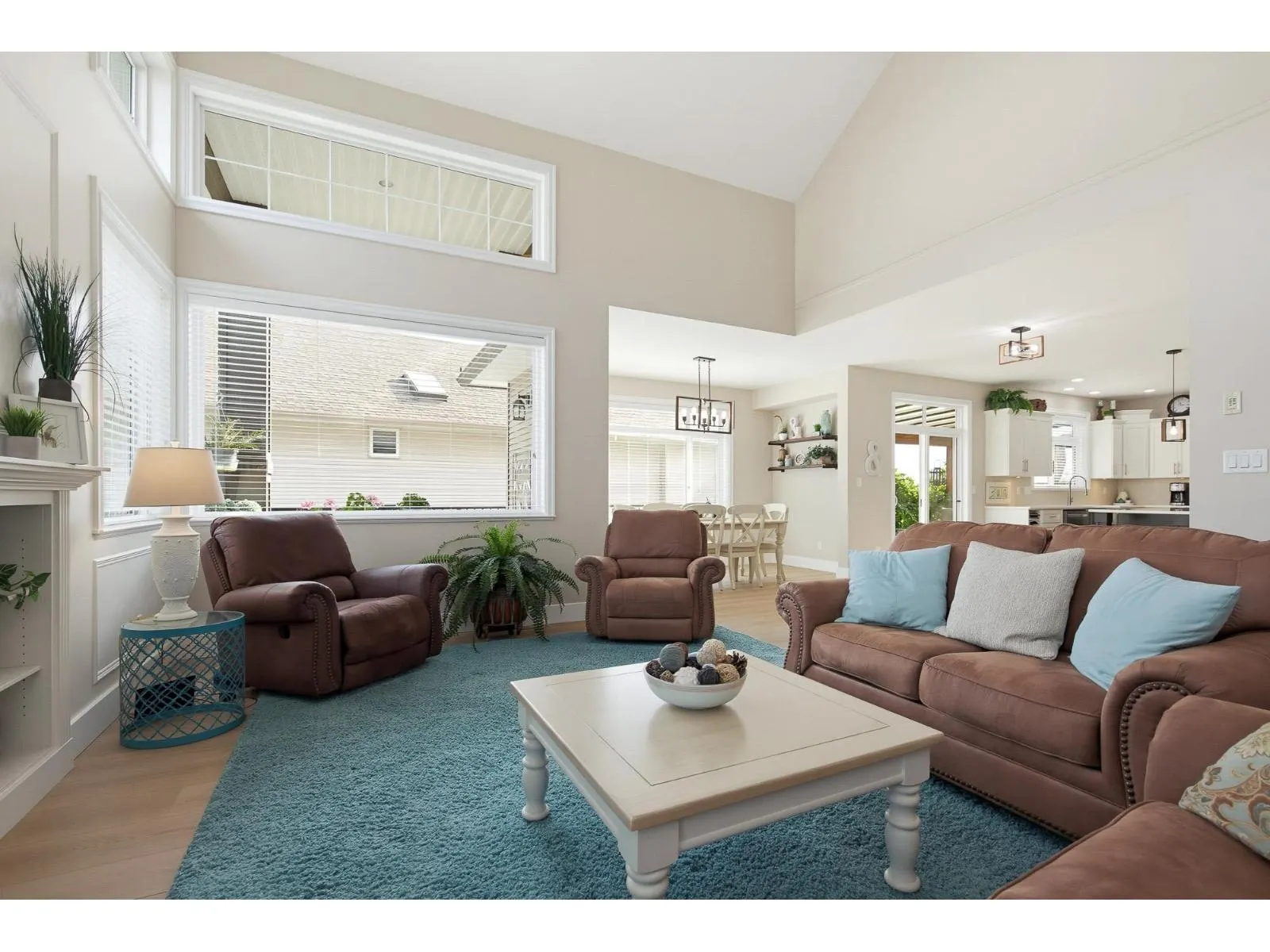 2816 WOODLAND DRIVE