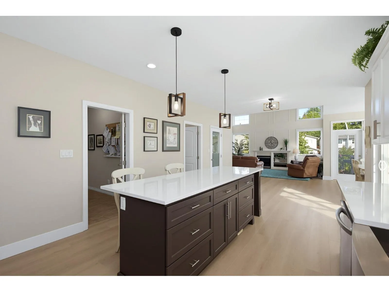 2816 WOODLAND DRIVE
