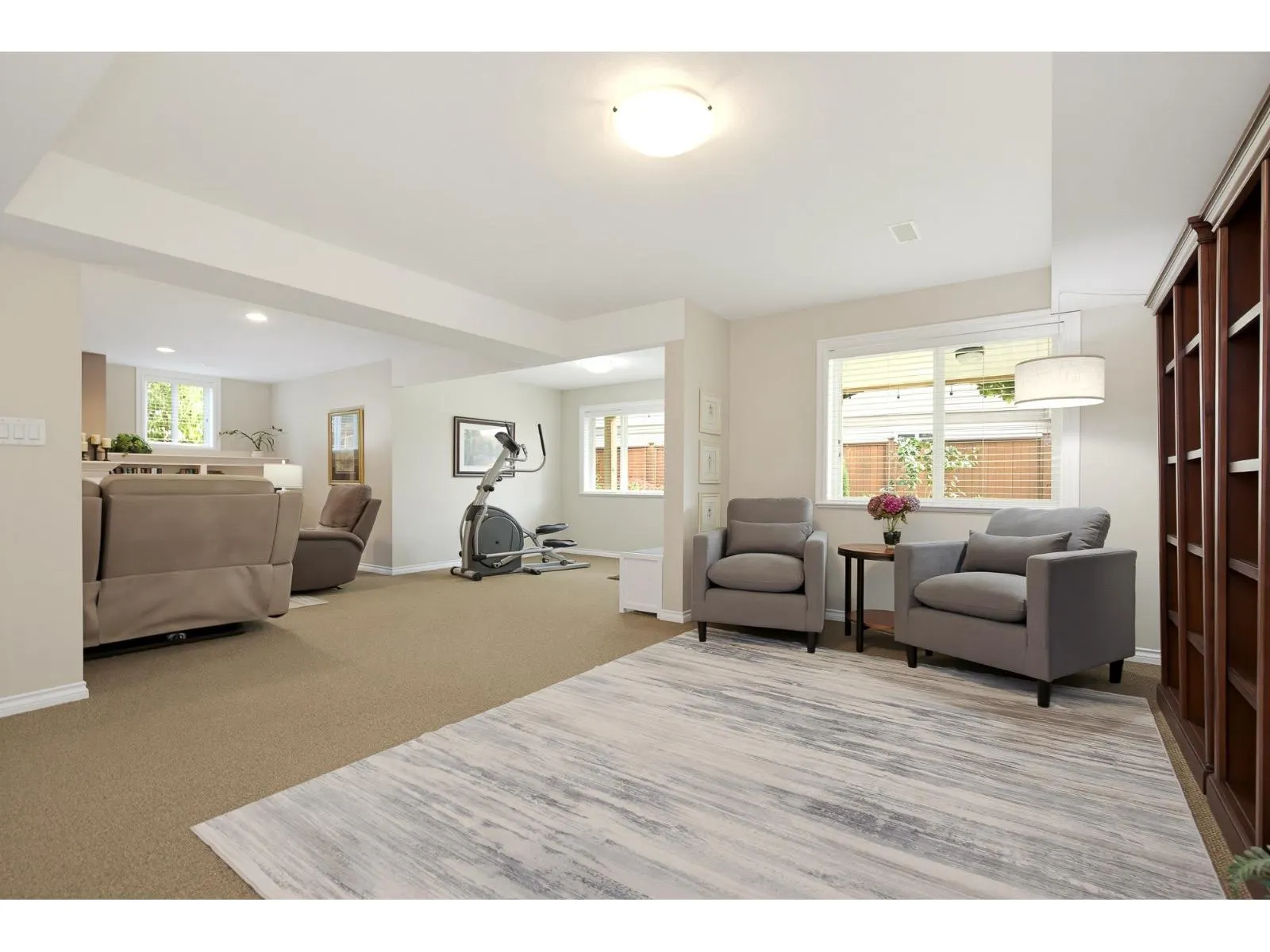 2816 WOODLAND DRIVE