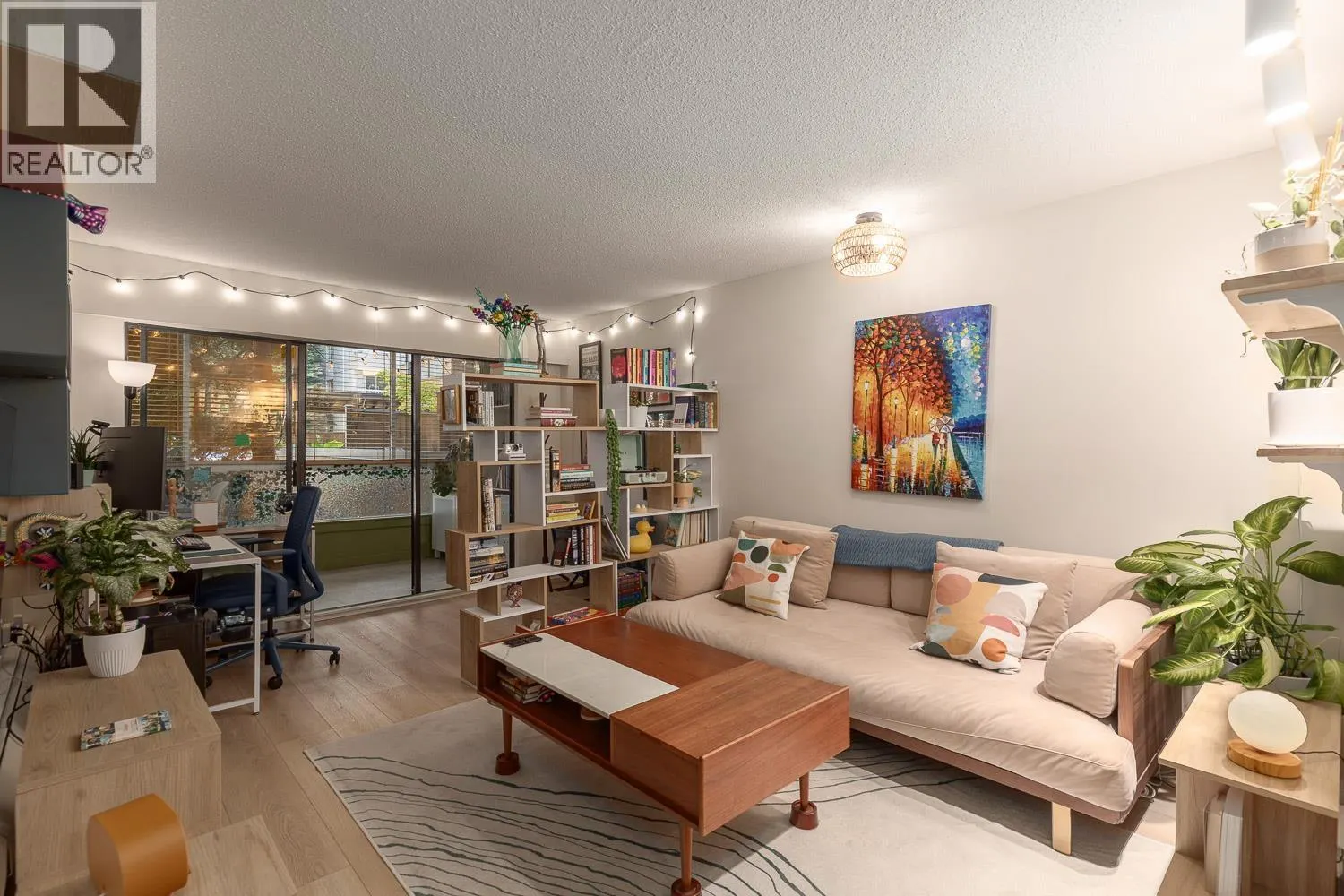 208 1435 NELSON STREET