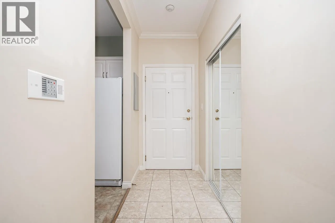 104 2995 PRINCESS CRESCENT