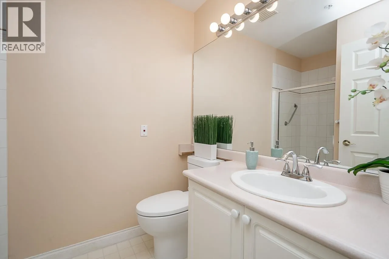 104 2995 PRINCESS CRESCENT