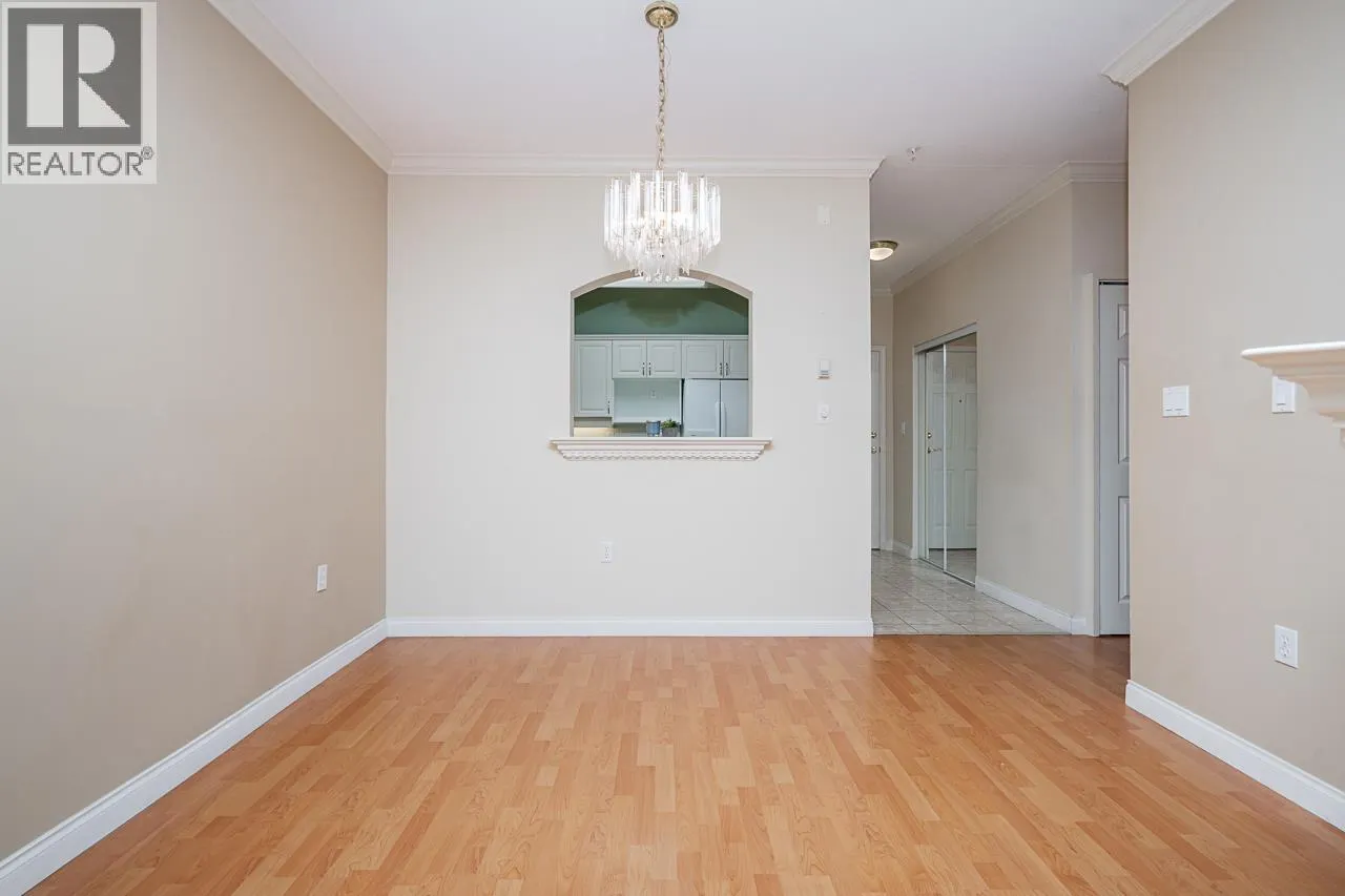104 2995 PRINCESS CRESCENT