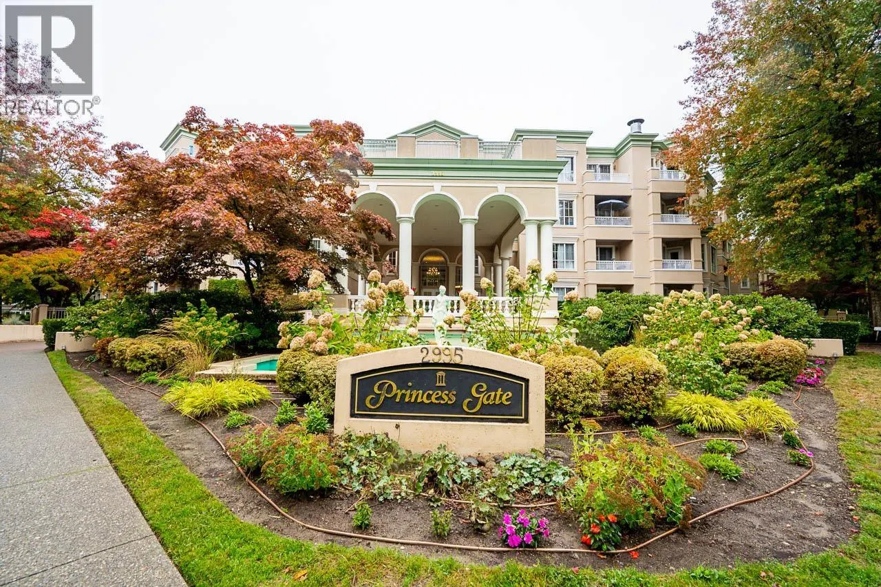 104 2995 PRINCESS CRESCENT