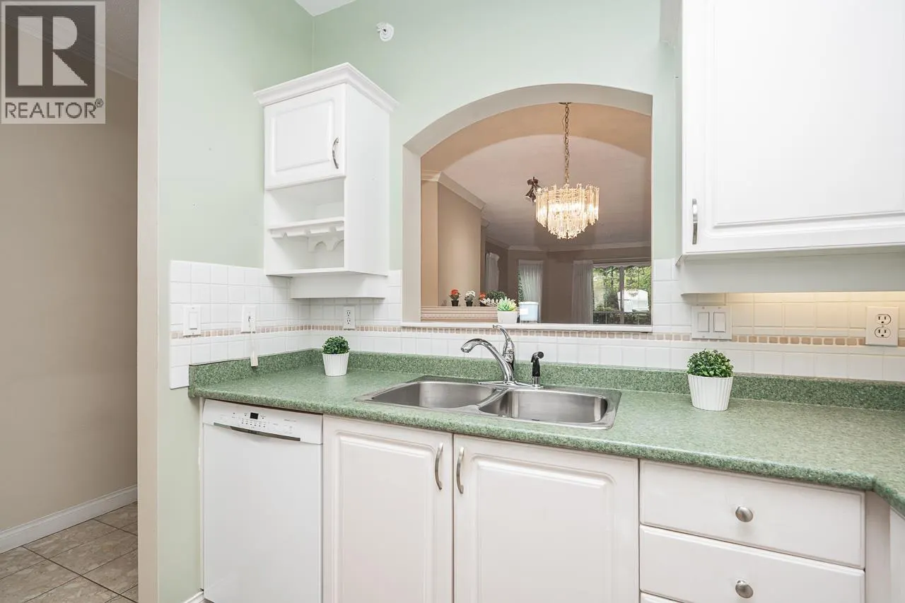 104 2995 PRINCESS CRESCENT