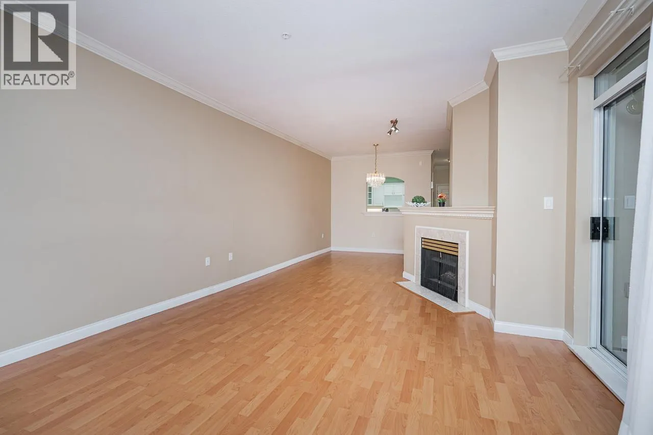 104 2995 PRINCESS CRESCENT