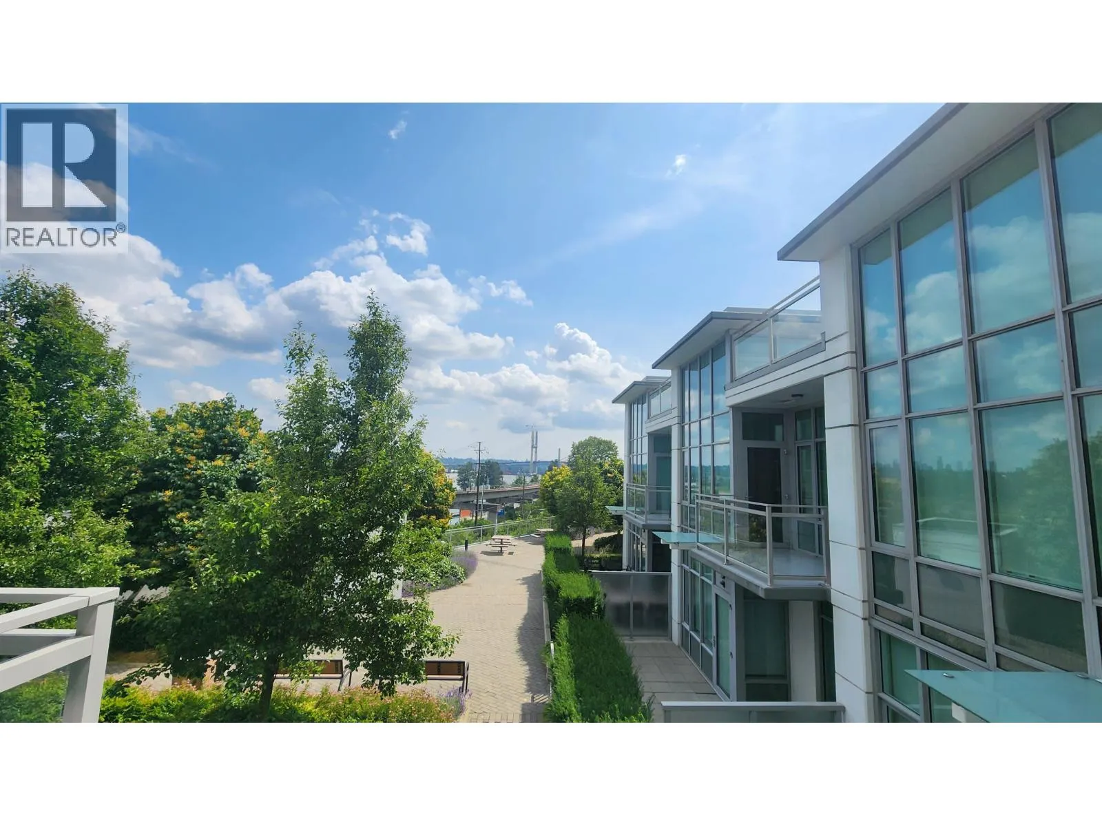 208 200 NELSON'S CRESCENT