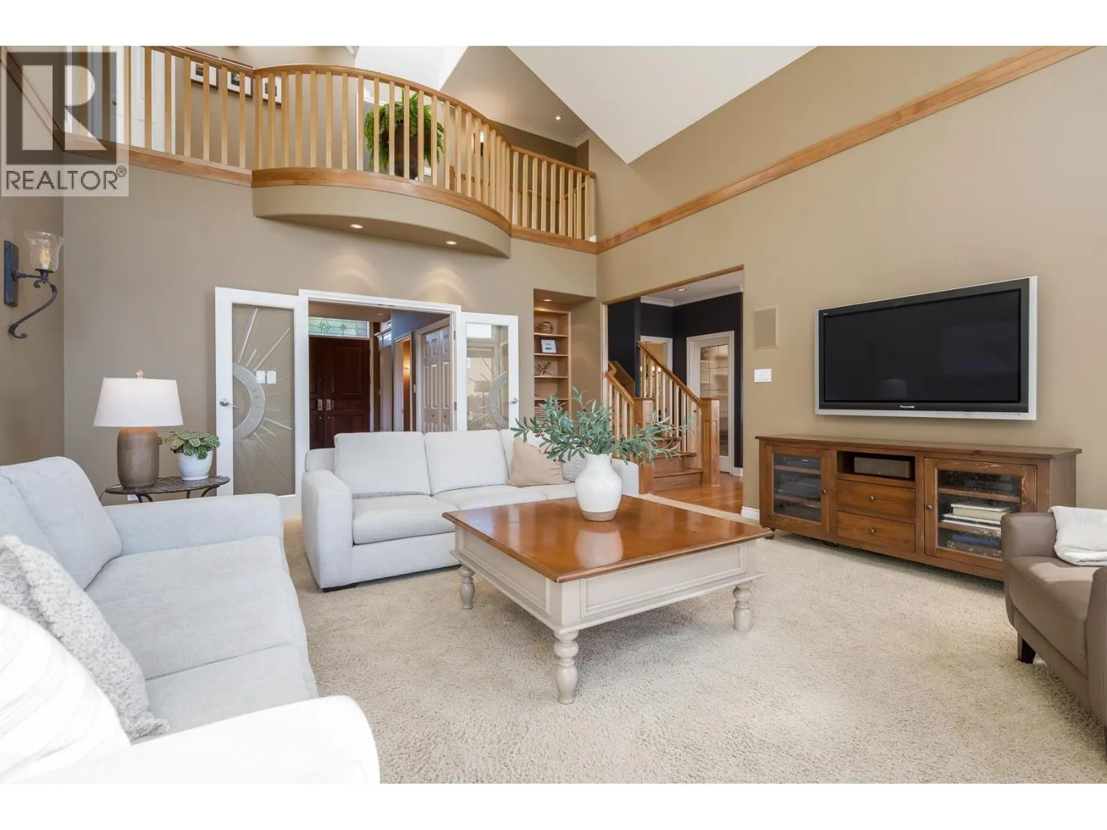 6328 SUNRISE LANE