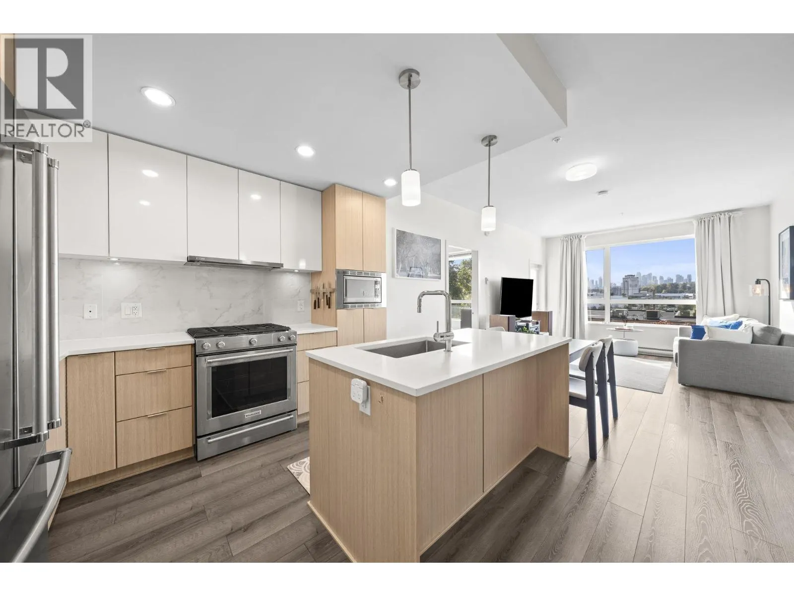 311 2188 MADISON AVENUE