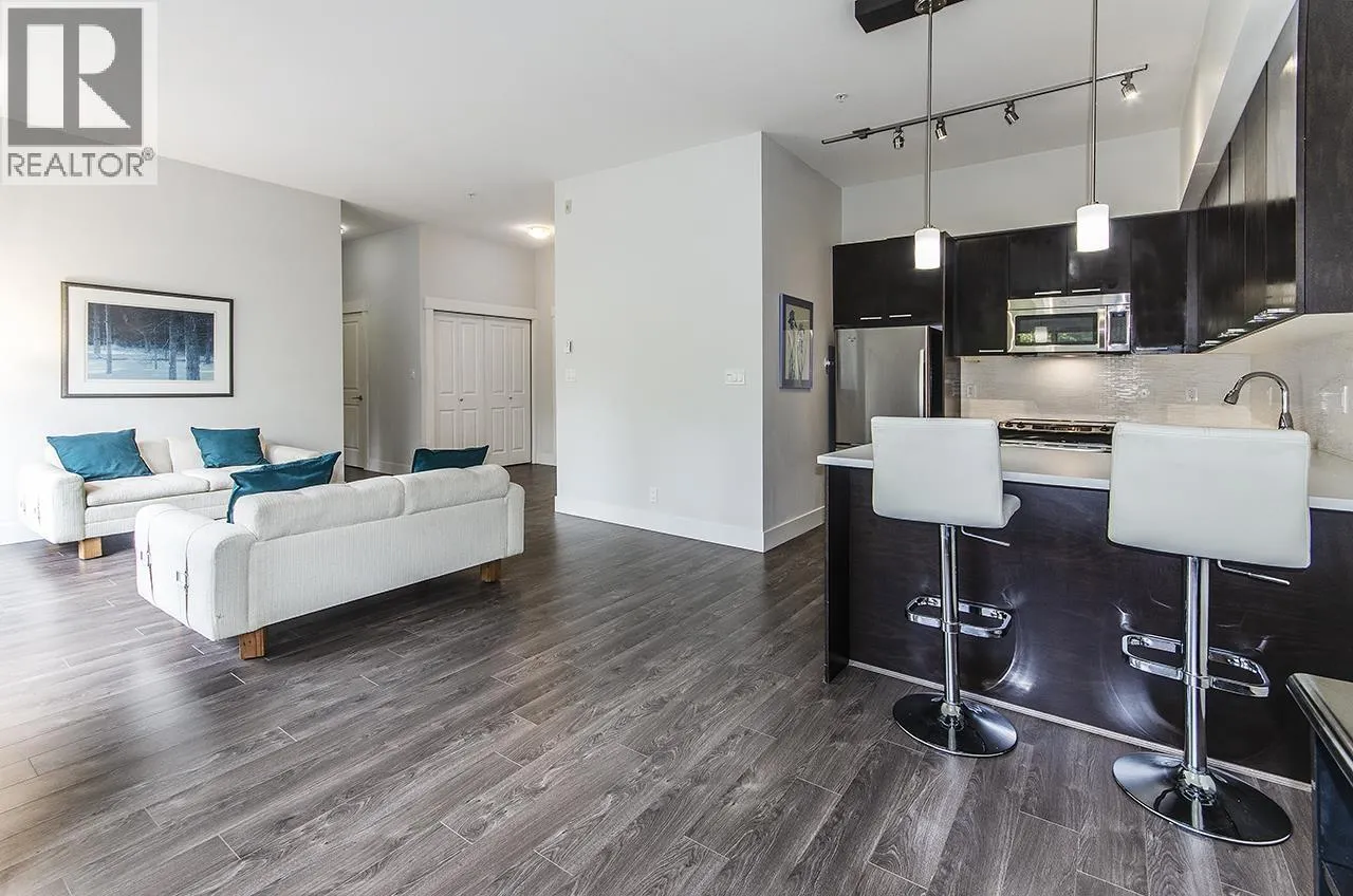 401 2362 WHYTE AVENUE