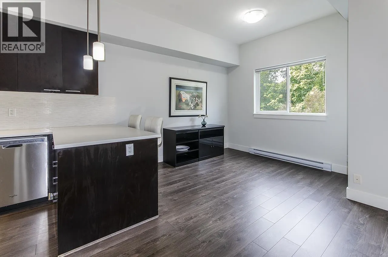 401 2362 WHYTE AVENUE