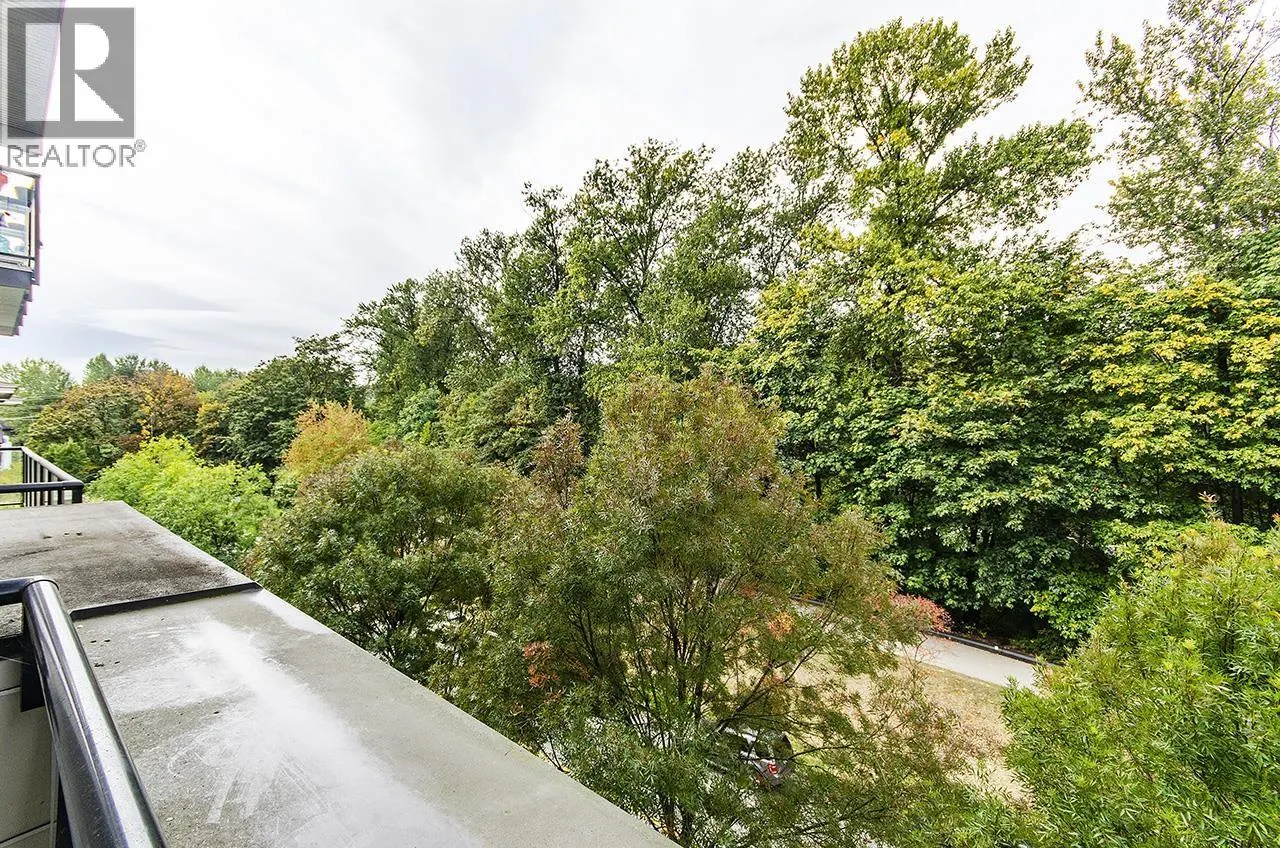 401 2362 WHYTE AVENUE