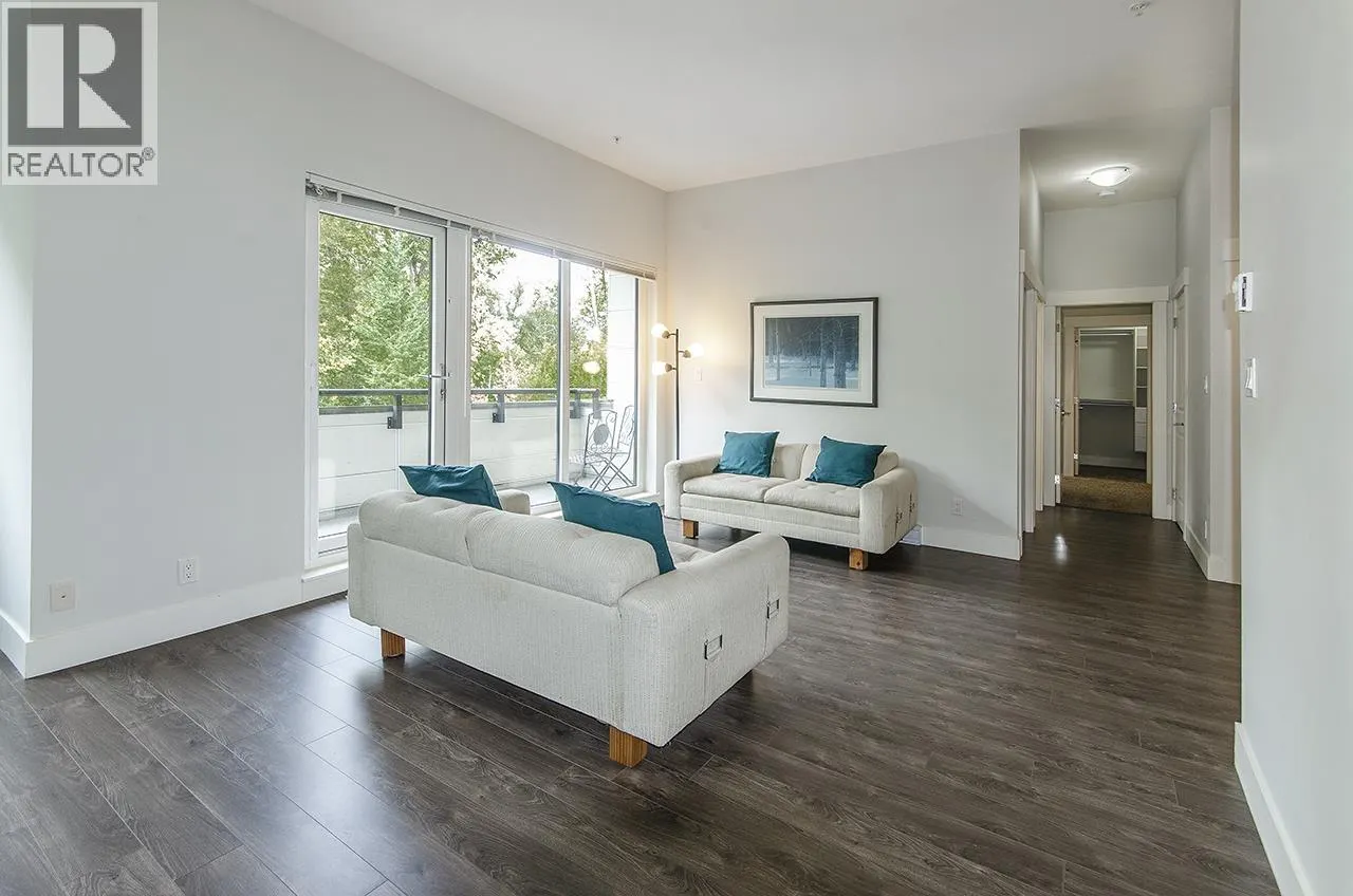 401 2362 WHYTE AVENUE