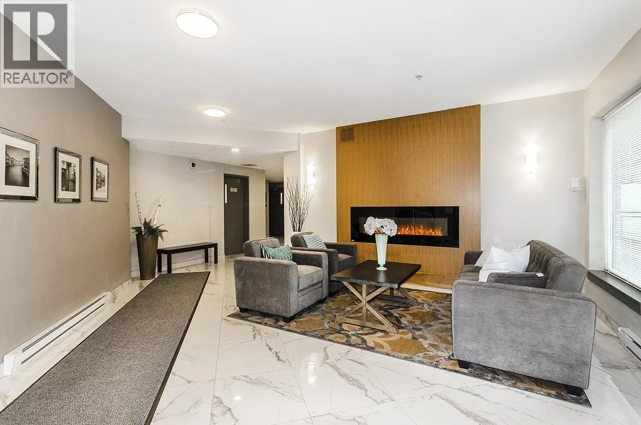 401 2362 WHYTE AVENUE