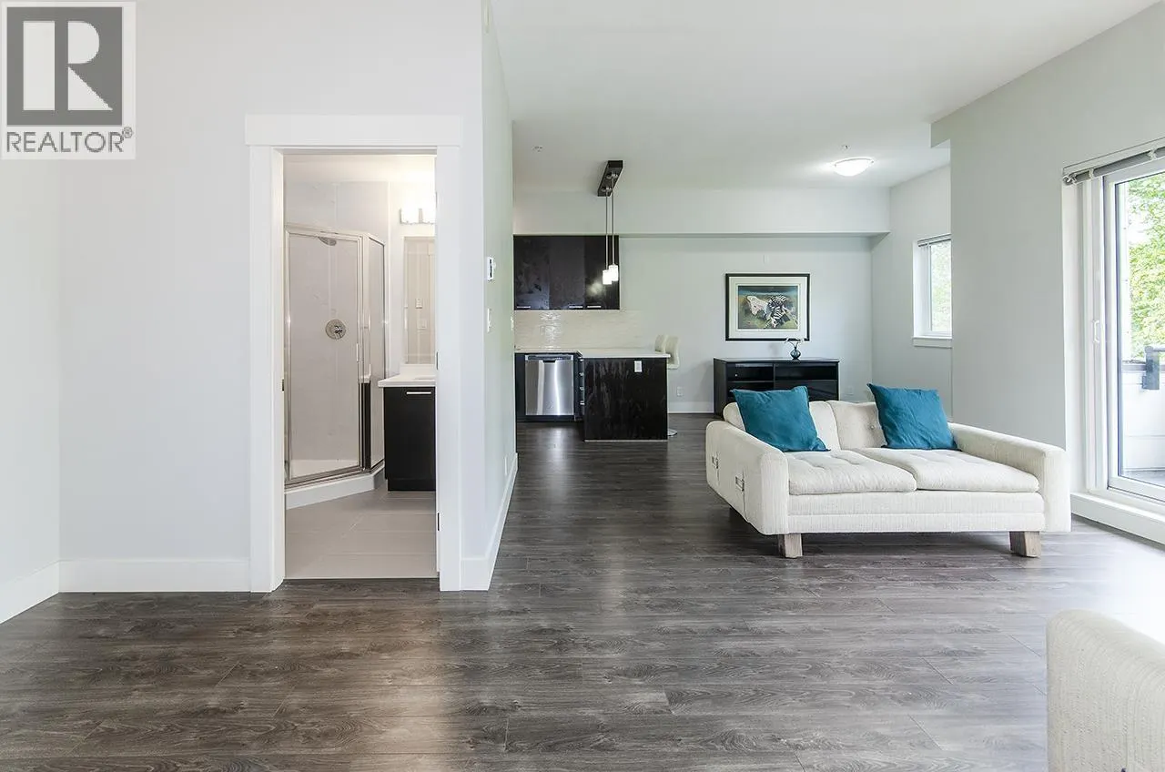401 2362 WHYTE AVENUE
