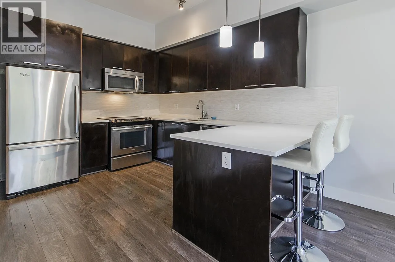 401 2362 WHYTE AVENUE