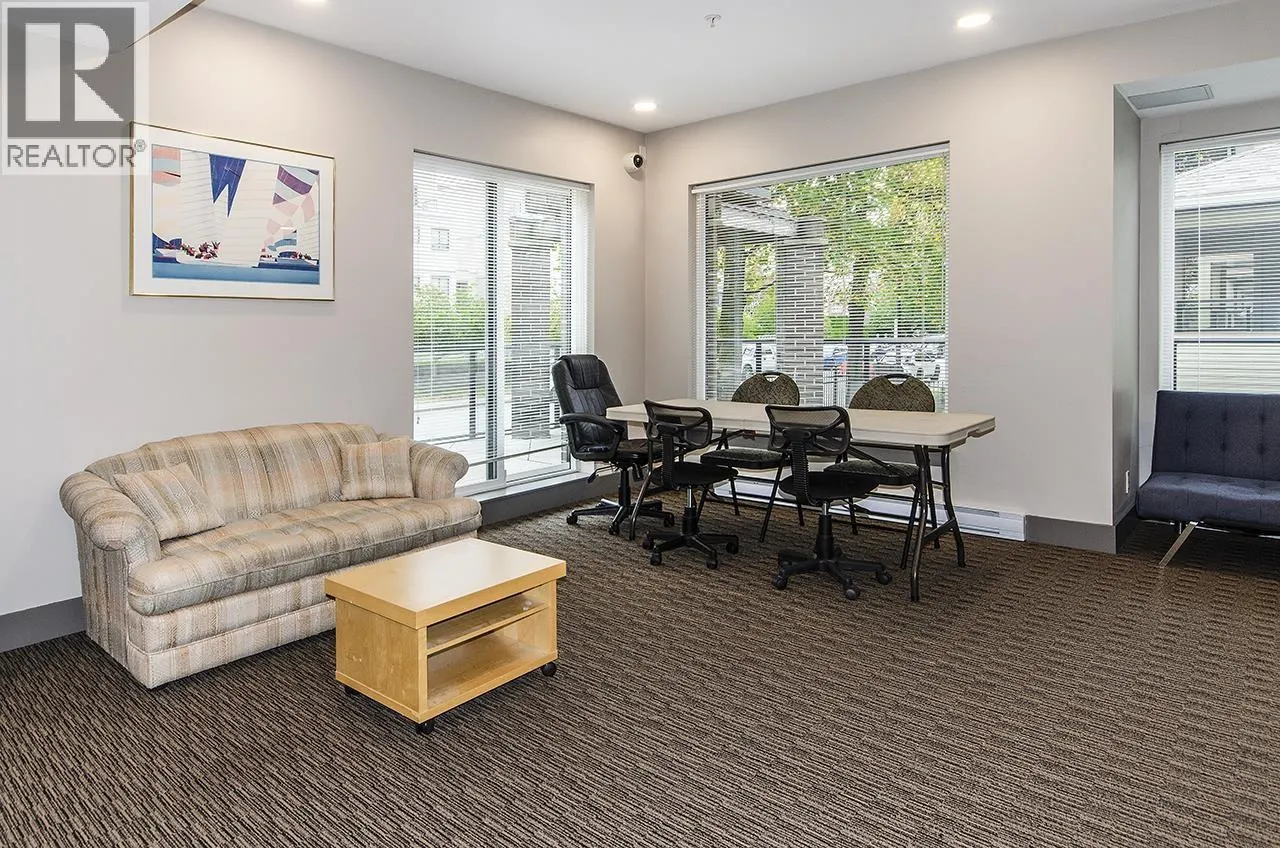 401 2362 WHYTE AVENUE