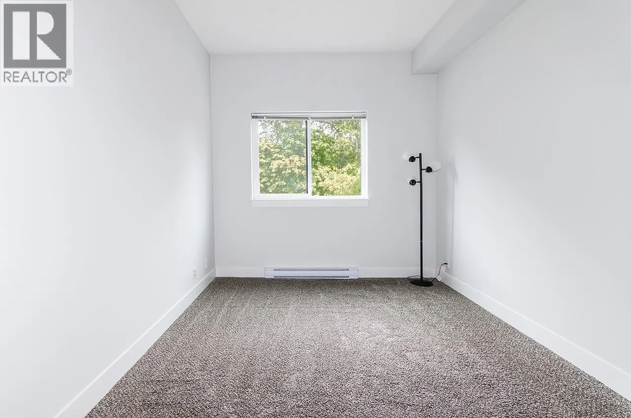 401 2362 WHYTE AVENUE