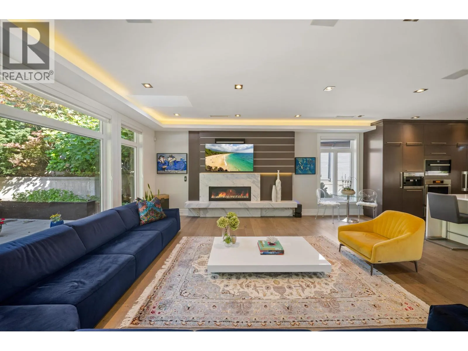 966 BEAUMONT DRIVE