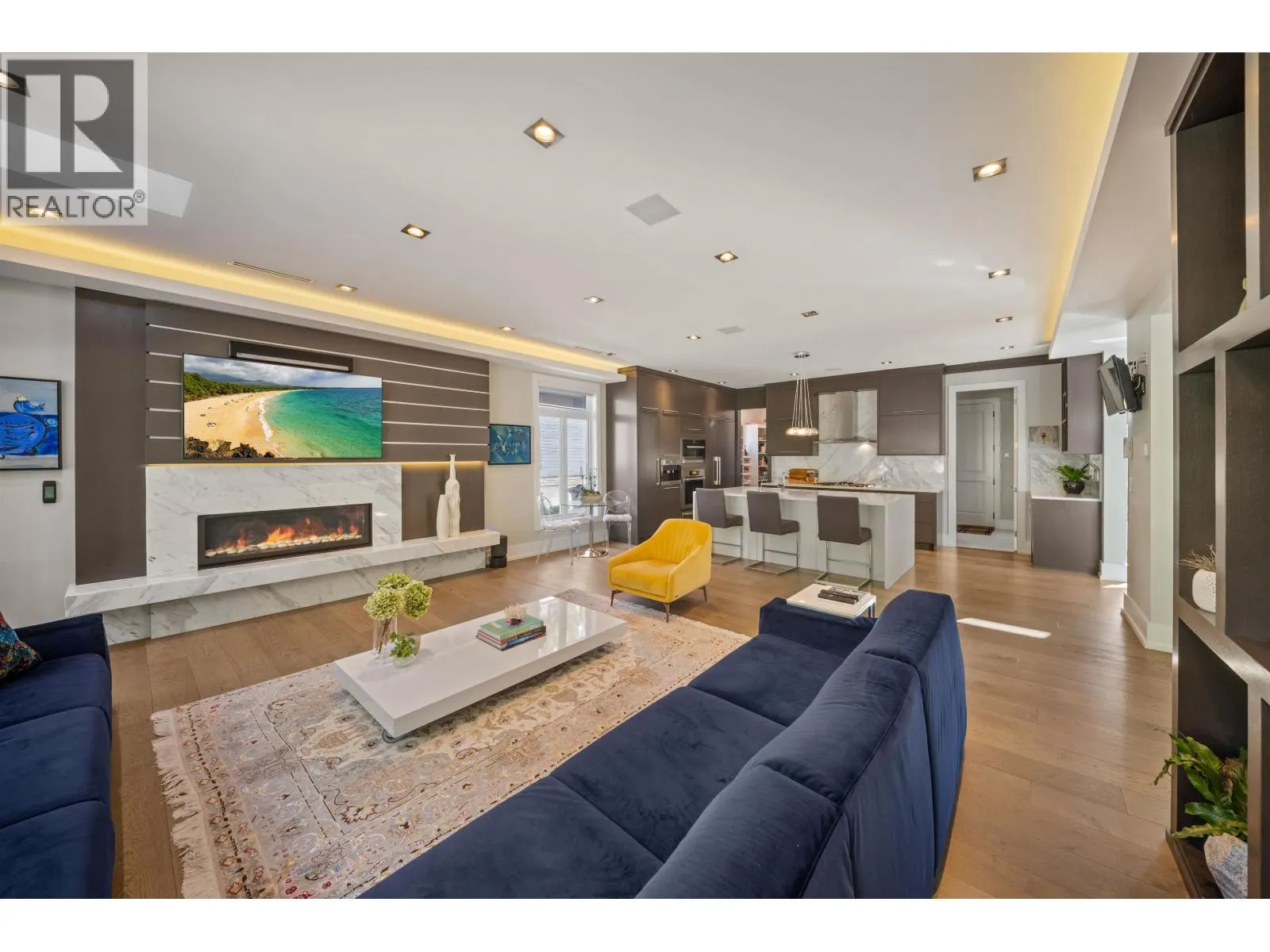 966 BEAUMONT DRIVE