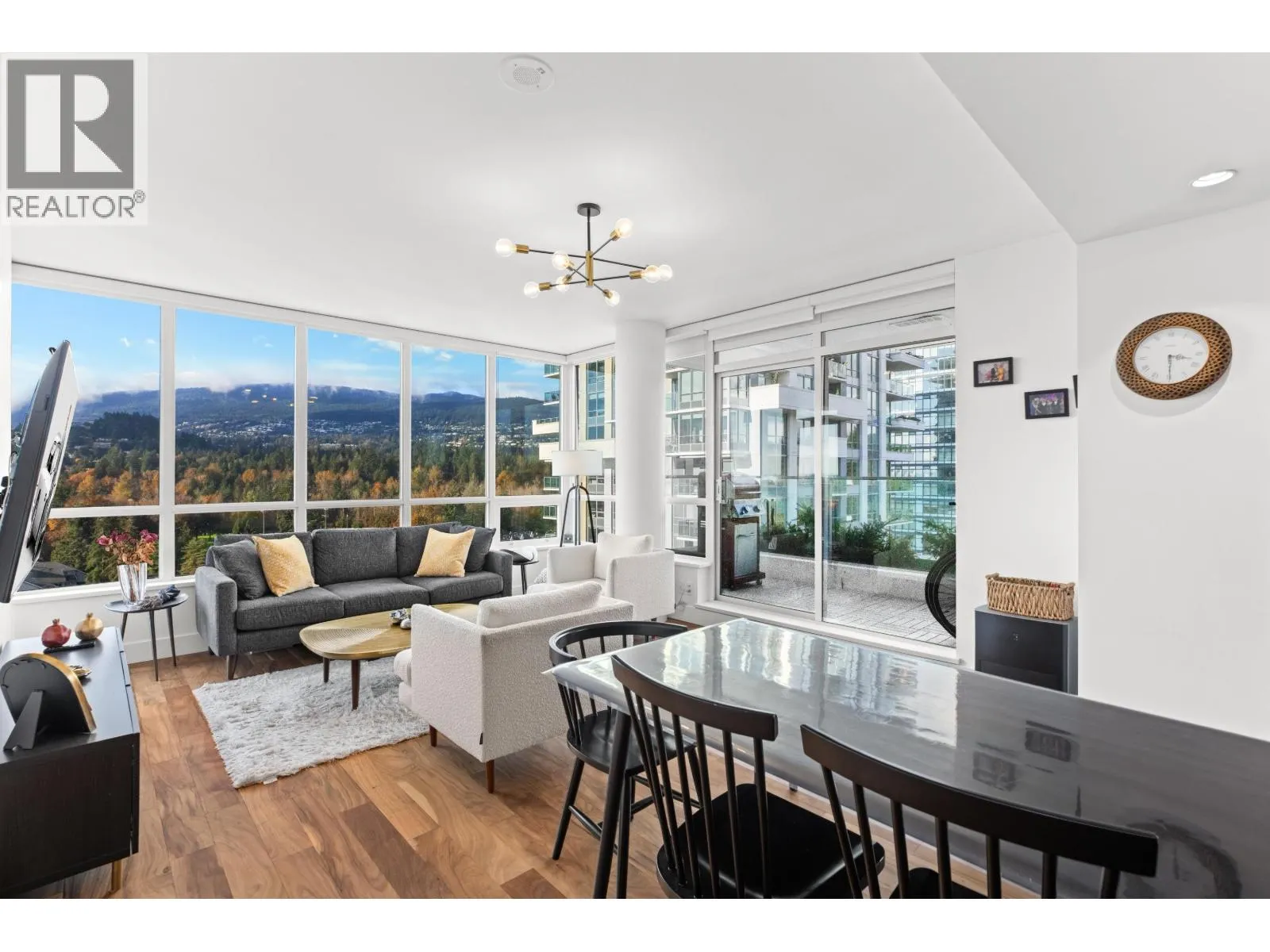 1107 1632 LIONS GATE LANE
