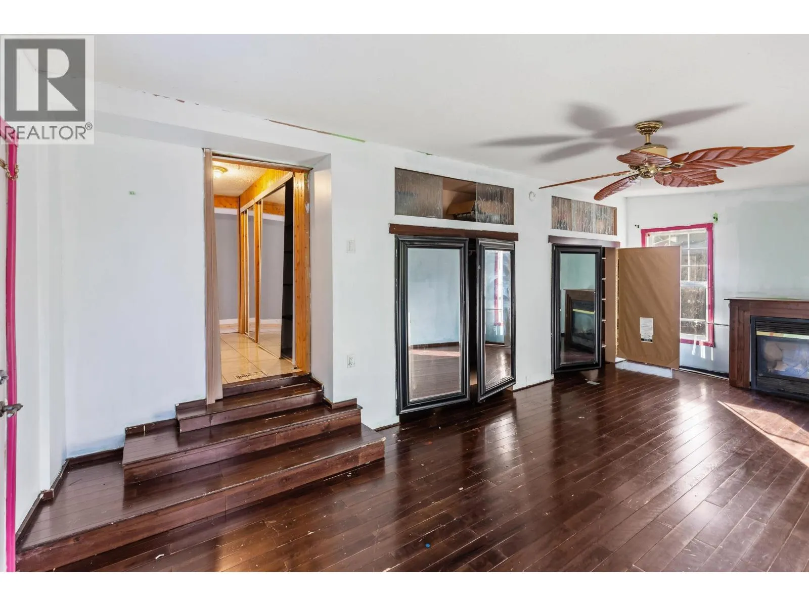 7139 GLENVIEW DRIVE
