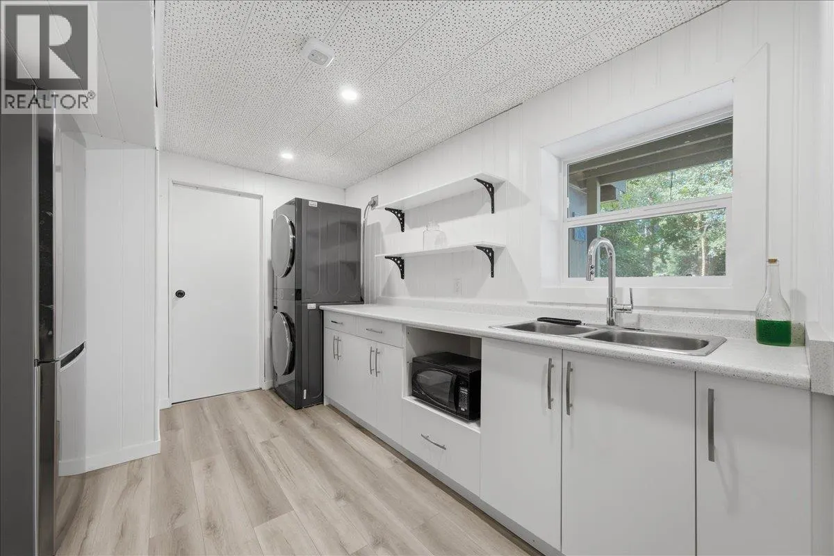1388 CAMBRIDGE DRIVE