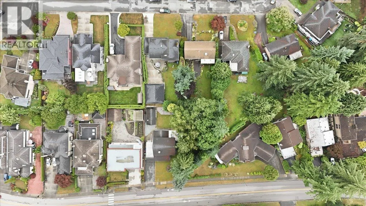 1388 CAMBRIDGE DRIVE