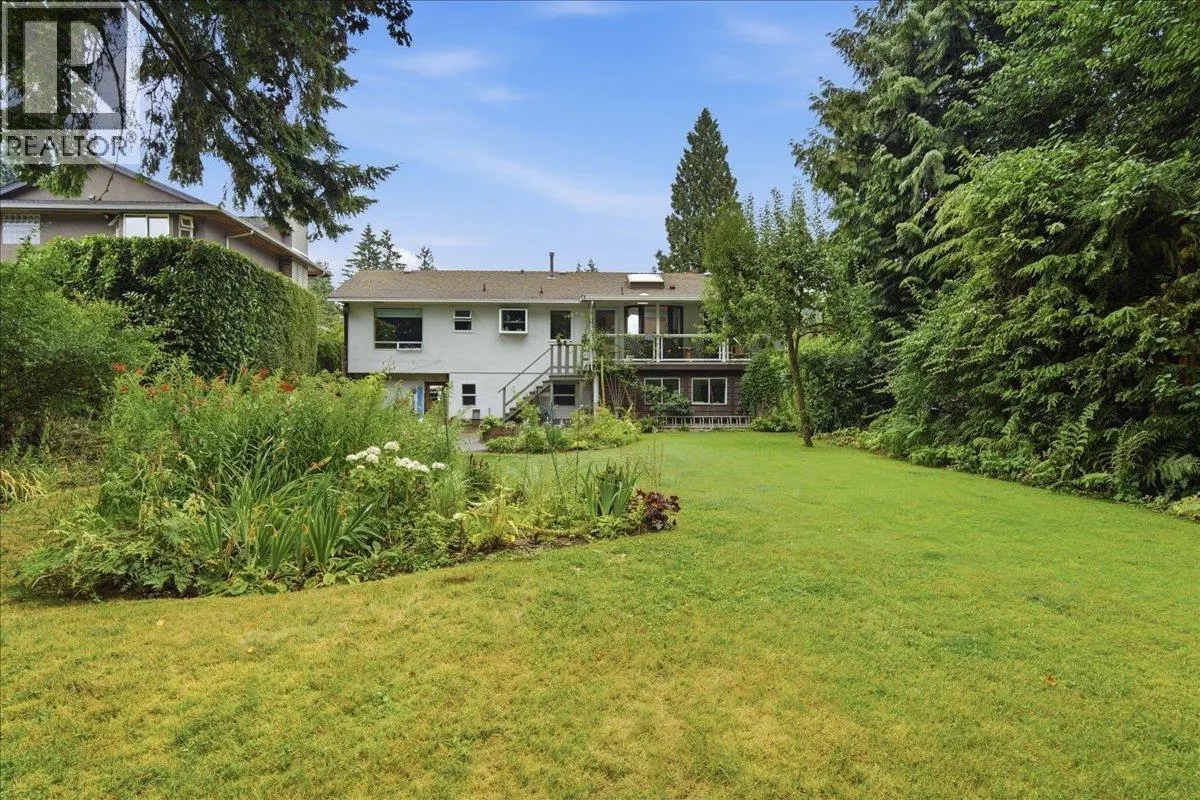 1388 CAMBRIDGE DRIVE